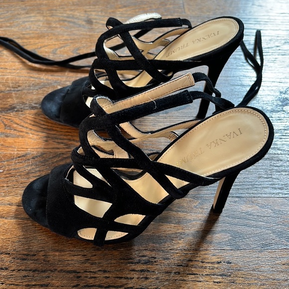 ✨HOST PICK✨ IVANKA TRUMP HEATHER BLACK SUEDE CAGED HIGH HEEL SANDALS - SIZE 8.5 - Picture 4 of 6